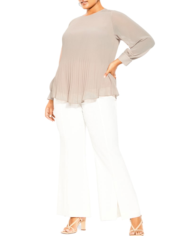 Front of a model wearing a size M Finley Lust After Top in Vanilla by City Chic. | dia_product_style_image_id:297861